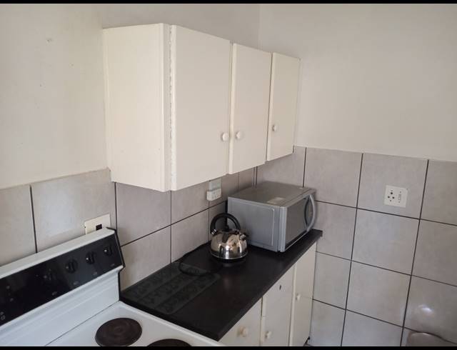 2 BEDROOM SECTIONAL TITLE FOR SALE IN PARKDENE